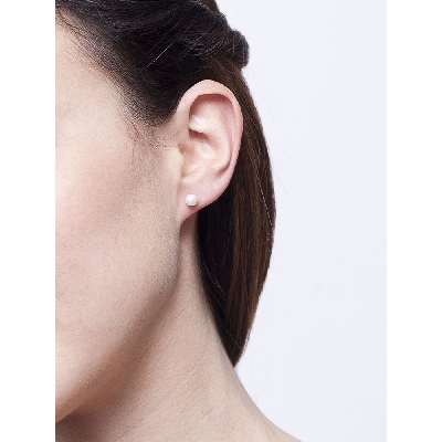 White gold 18k stud earrings with natural pearl 5mm