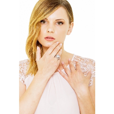 Band ring in white gold 18k with diamonds heart 