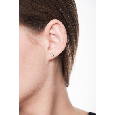 Bezel diamond stud earrings in white gold 18k