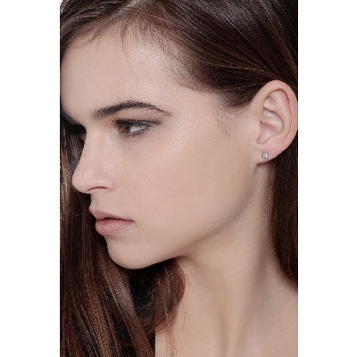 White gold 18k bezel diamond stud earrings 