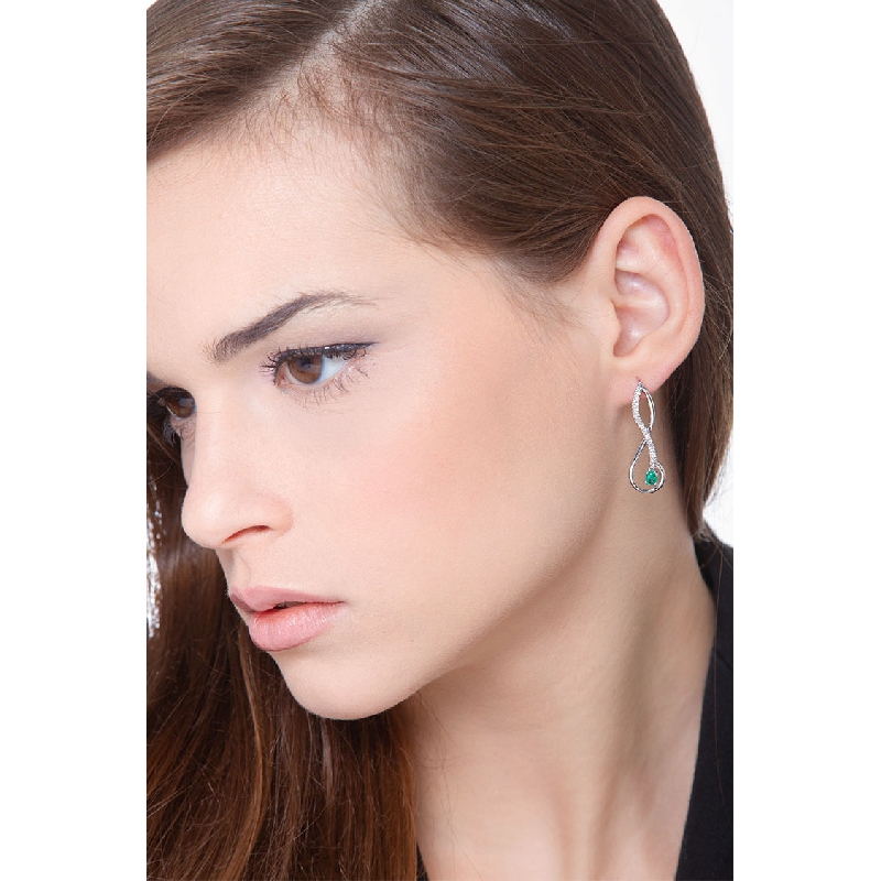 Earrings in white gold 18k with emeralds and diamonds 