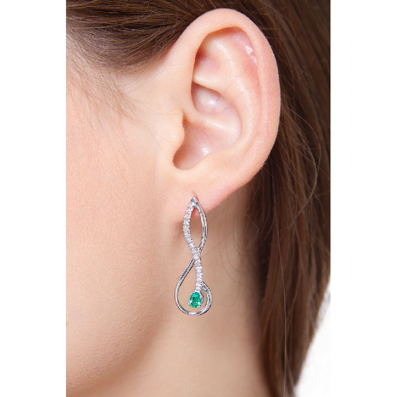 Earrings in white gold 18k with emeralds and diamonds 