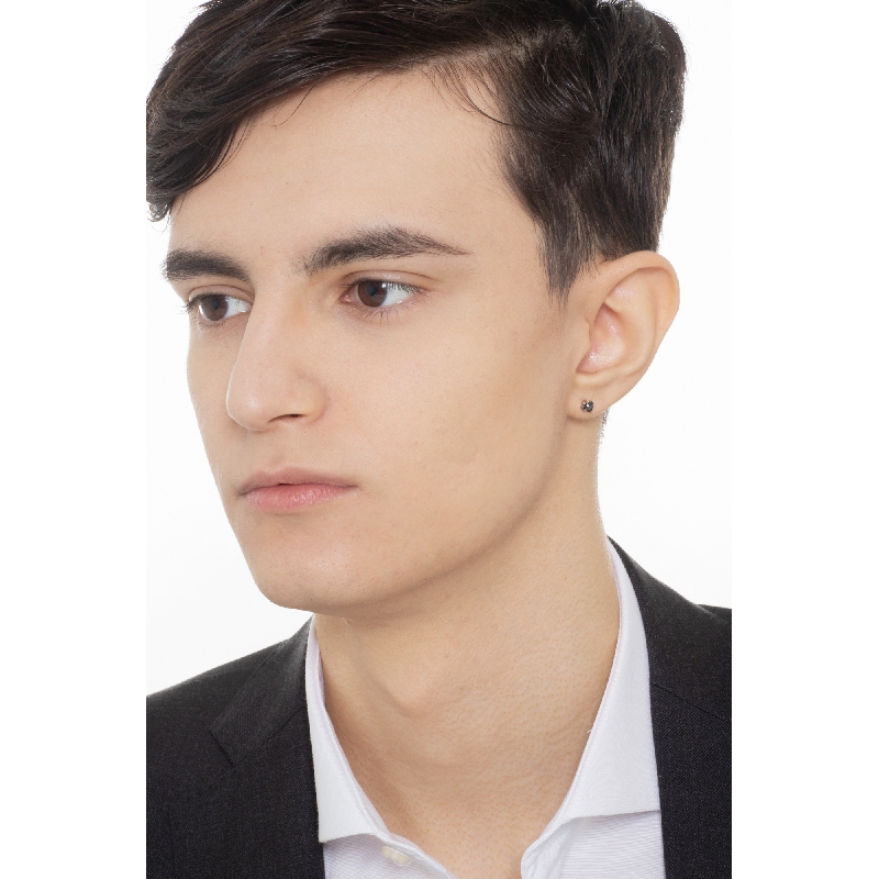 Mono orecchino in oro bianco 18k a 4 griffe con diamante nero, 0.18 ct, Uomo