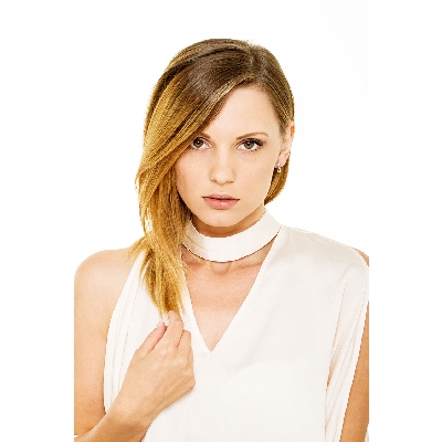 Orecchini in oro bianco 18k con peridoti e diamanti