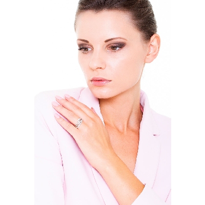 18k white gold crossover ring with diamonds 