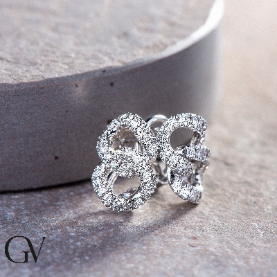 18k white gold groumette earrings with two diamonds links