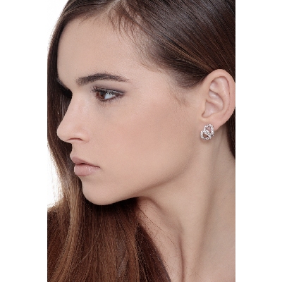 18k white gold groumette earrings with two diamonds links