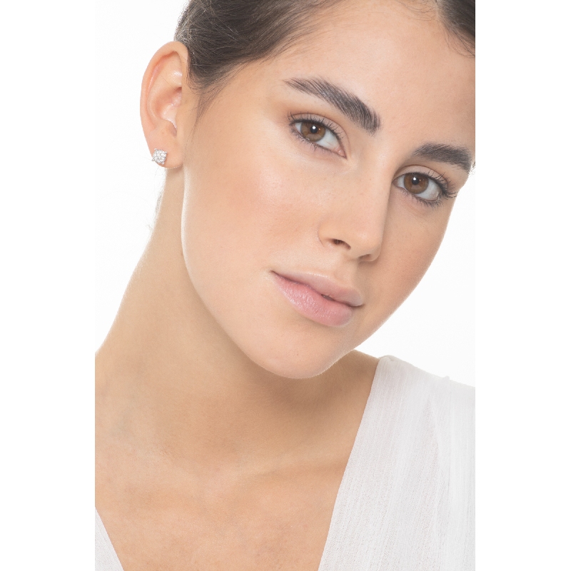 White gold 18k stud earrings with diamonds 