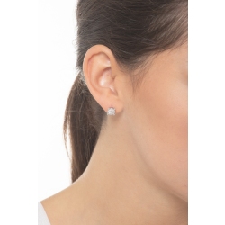 White gold 18k stud earrings with diamonds  2