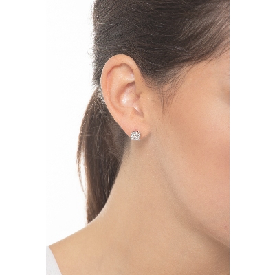 White gold 18k stud earrings with diamonds 