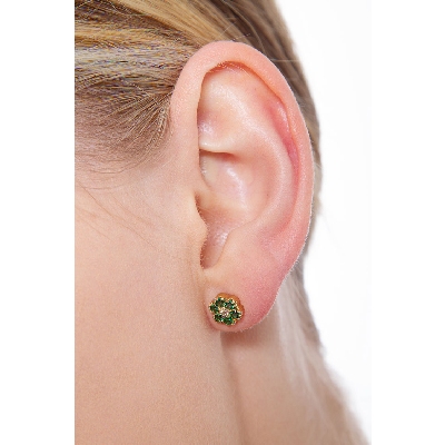 Cluster earrings in 18k yellow gold with emeralds and diamonds