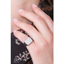 Anello Da Mignolo In Oro Bianco 18k Con Diamanti 2