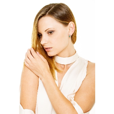 Fancy earrings in 18k white gold with diamonds and emeralds