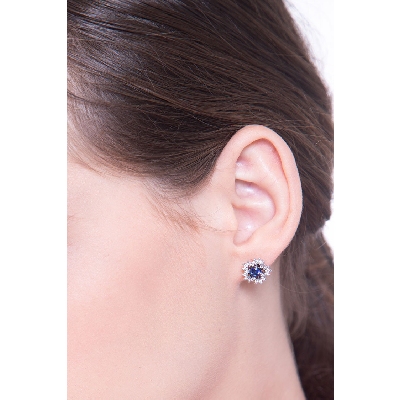 White gold 18k stud earrings with diamonds and blue sapphires 