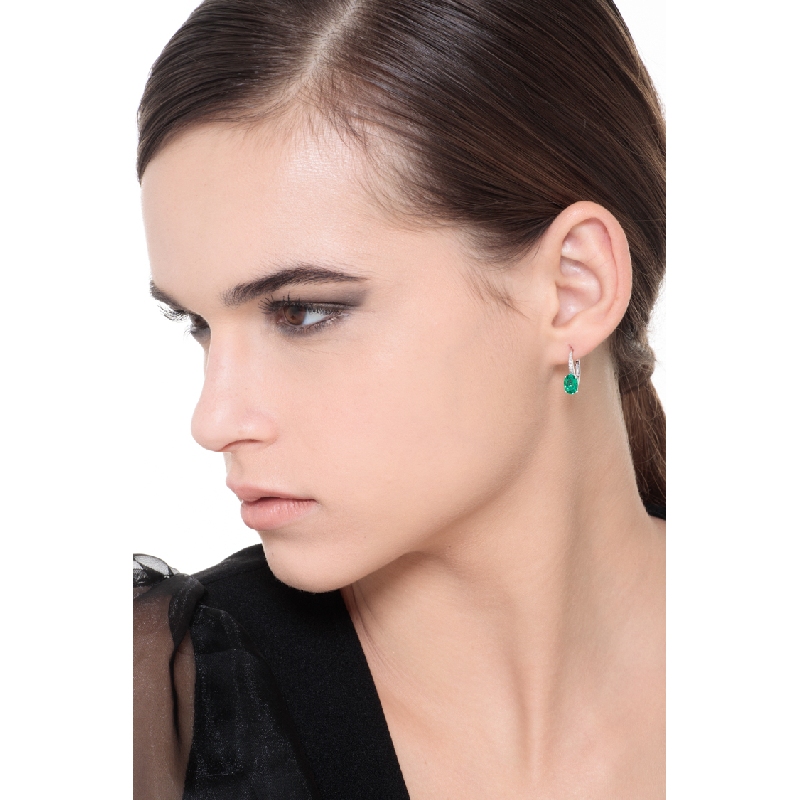 White gold 18k drop earrings with emeralds oval cut and diamonds 