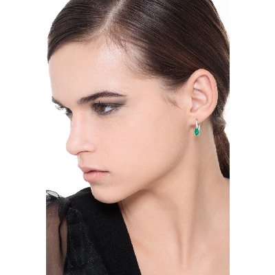 White gold 18k drop earrings with emeralds oval cut and diamonds 
