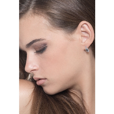 White gold 18k stud earrings with aquamarine oval cut and diamonds 