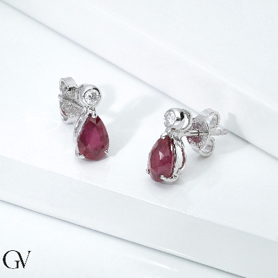 18k white gold earrings with rubies pear cut and diamonds