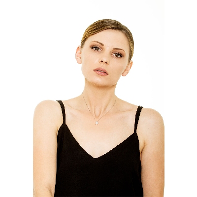 Collana in oro bianco 18k con perla di circa 8.50 mm e diamante