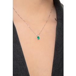 Solitaire emerald pendant with round cut diamond 2