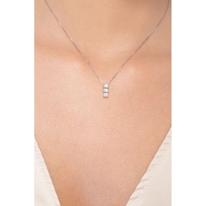 18k white gold necklace with diamond trilogy pendant
