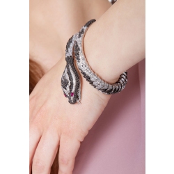 18k white gold rigid snake bracelet with black and white diamonds and rubies 2