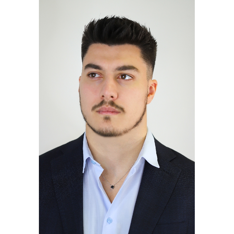 Collana in oro bianco 18k e punto luce con diamante nero e punte brunite, 0.75 ct