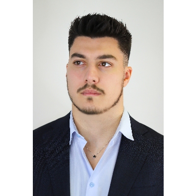 Collana in oro bianco 18k e punto luce con diamante nero e punte brunite, 0.75 ct