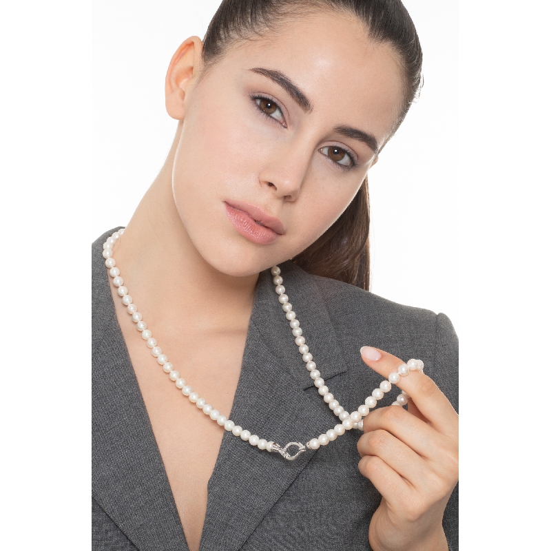 Japanese pearl necklace with diamond 18k white gold swivel snap hook