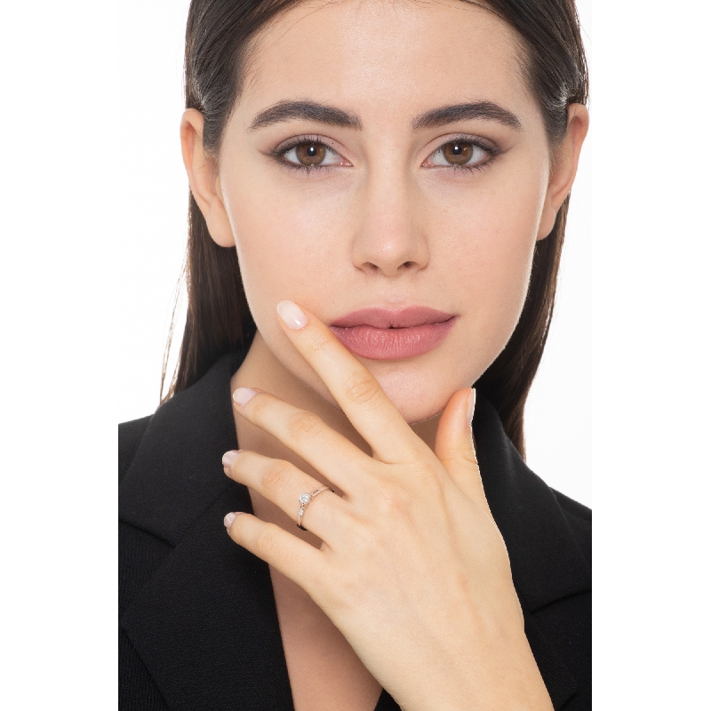 4 claw solitaire diamond ring 0,25 ct white gold 18k