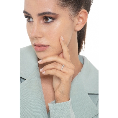 Solitario griffe a 4 punte in oro bianco 18k con Diamante ct. 0,40