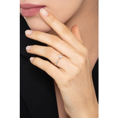 Solitaire diamond ring 0,25 ct white gold 18k