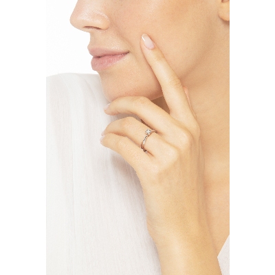 4 claw solitaire ring with a 0,30 ct diamond 