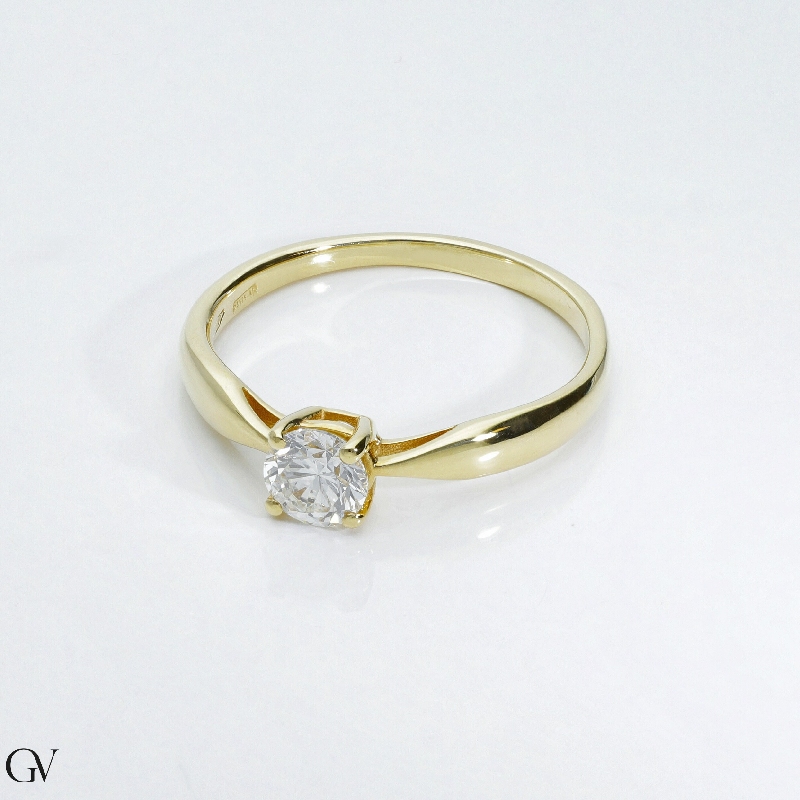 Yellow gold 18k ring with 0,50 ct diamonds 