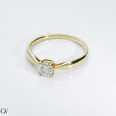 Yellow gold 18k ring with 0,50 ct diamonds 