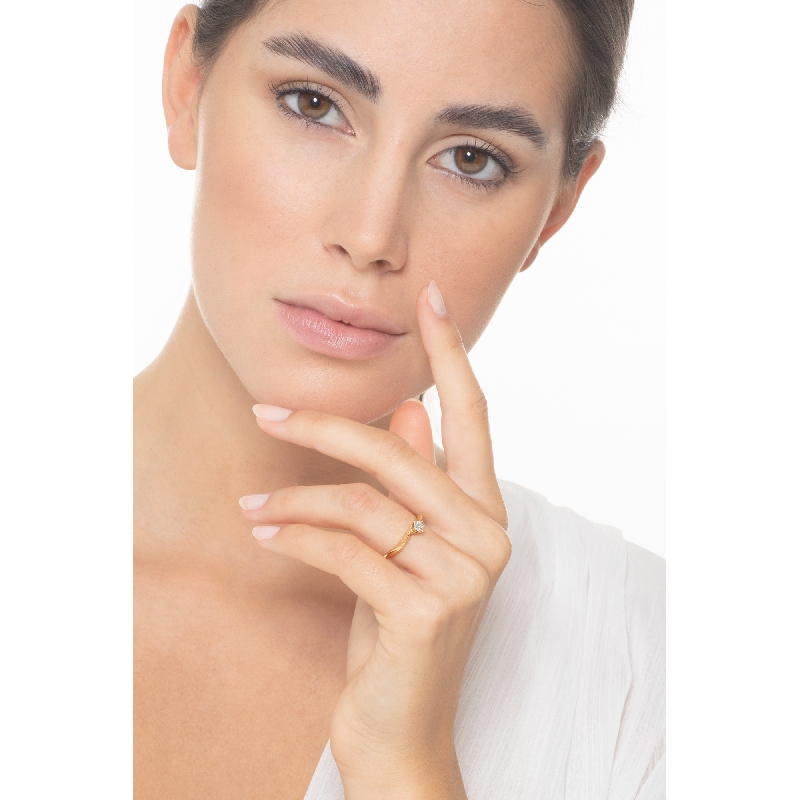 Solitario griffe a 4 punte in oro giallo 18k con Diamante ct. 0,20