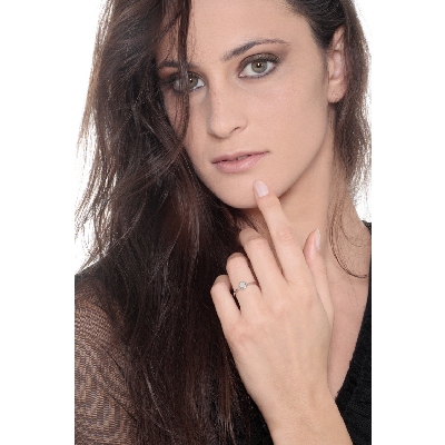 White gold 18k 4 claw solitaire diamond ring 0,25 ct