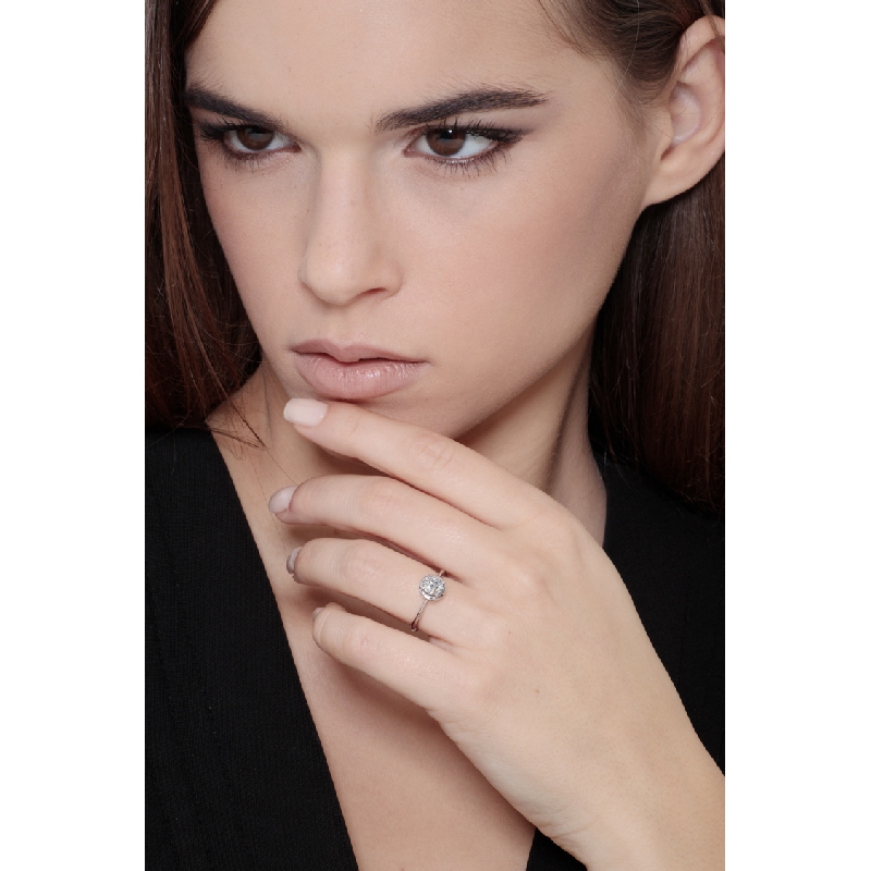 4 claw solitaire 0,70 ct diamond ring white gold 18k