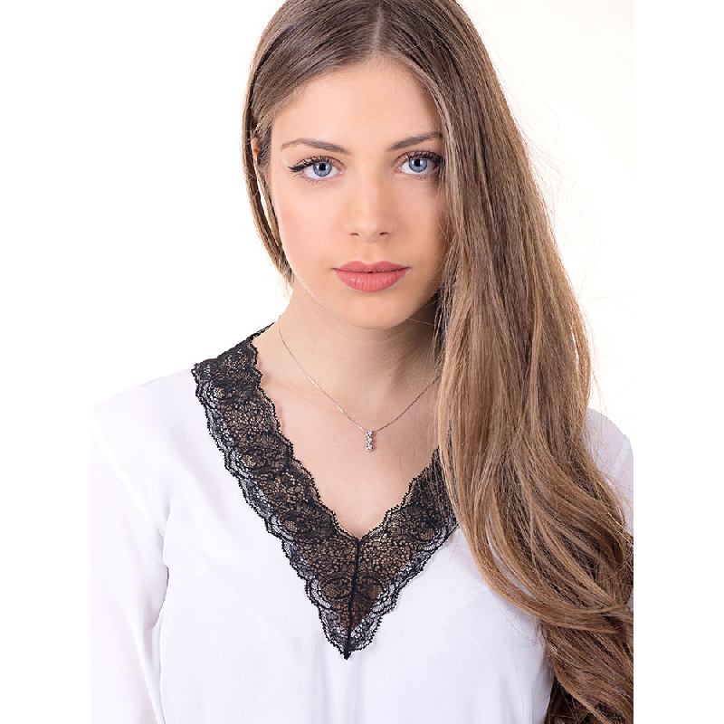 18k white gold necklace with full bezel diamond trilogy pendant