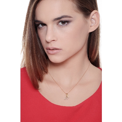 Necklace in 18k yellow gold with fancy diamond trilogy pendant 