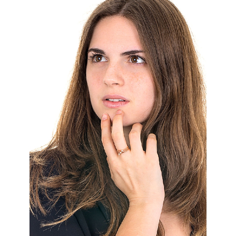 Rosé gold 18k trilogy ring with three diamond bands