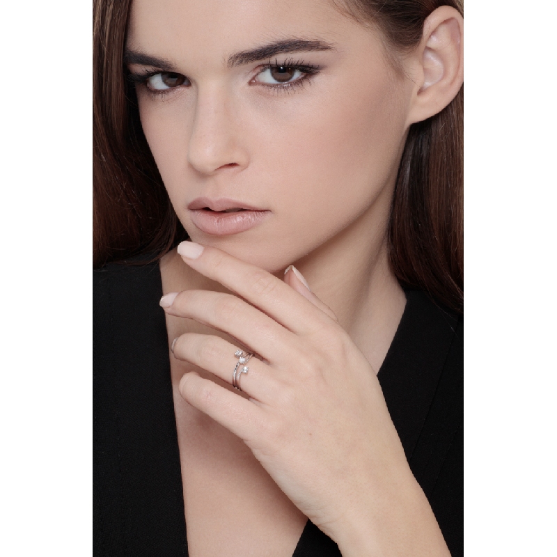 Trilogy ring white gold 18k