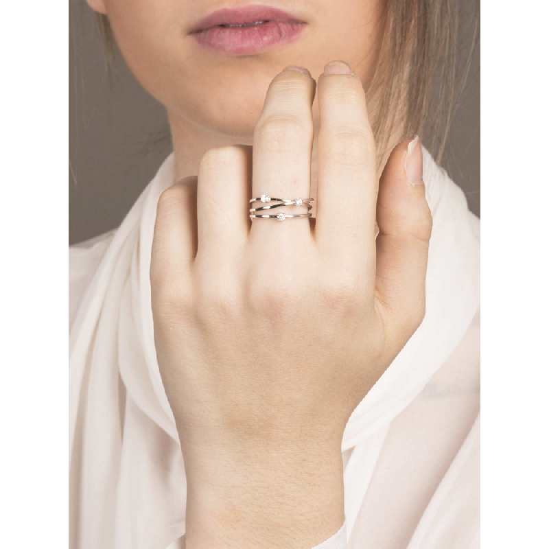 White gold 18k crossover trilogy ring with diamonds 