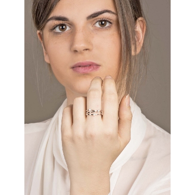 White gold 18k crossover trilogy ring with diamonds 