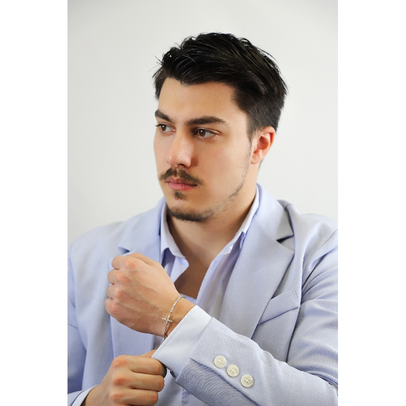 Bracciale flessibile in oro bianco 18k con Croce in diamanti