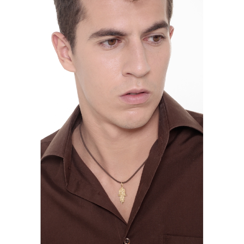 Hand of Fatima pendant in 18k yellow gold