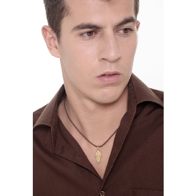 Hand of Fatima pendant in 18k yellow gold