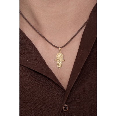 Hand of Fatima pendant in 18k yellow gold