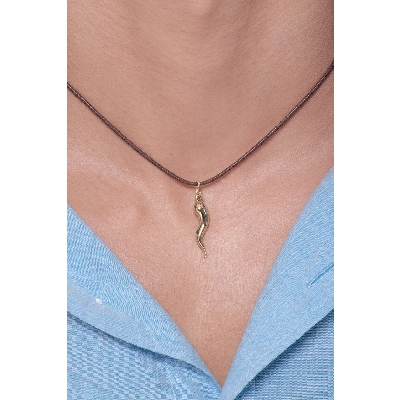 Italian horn in 18k yellow gold 