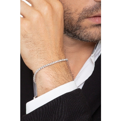 Bracciale Tennis lineare modello filo in oro Bianco 18k con Diamanti 